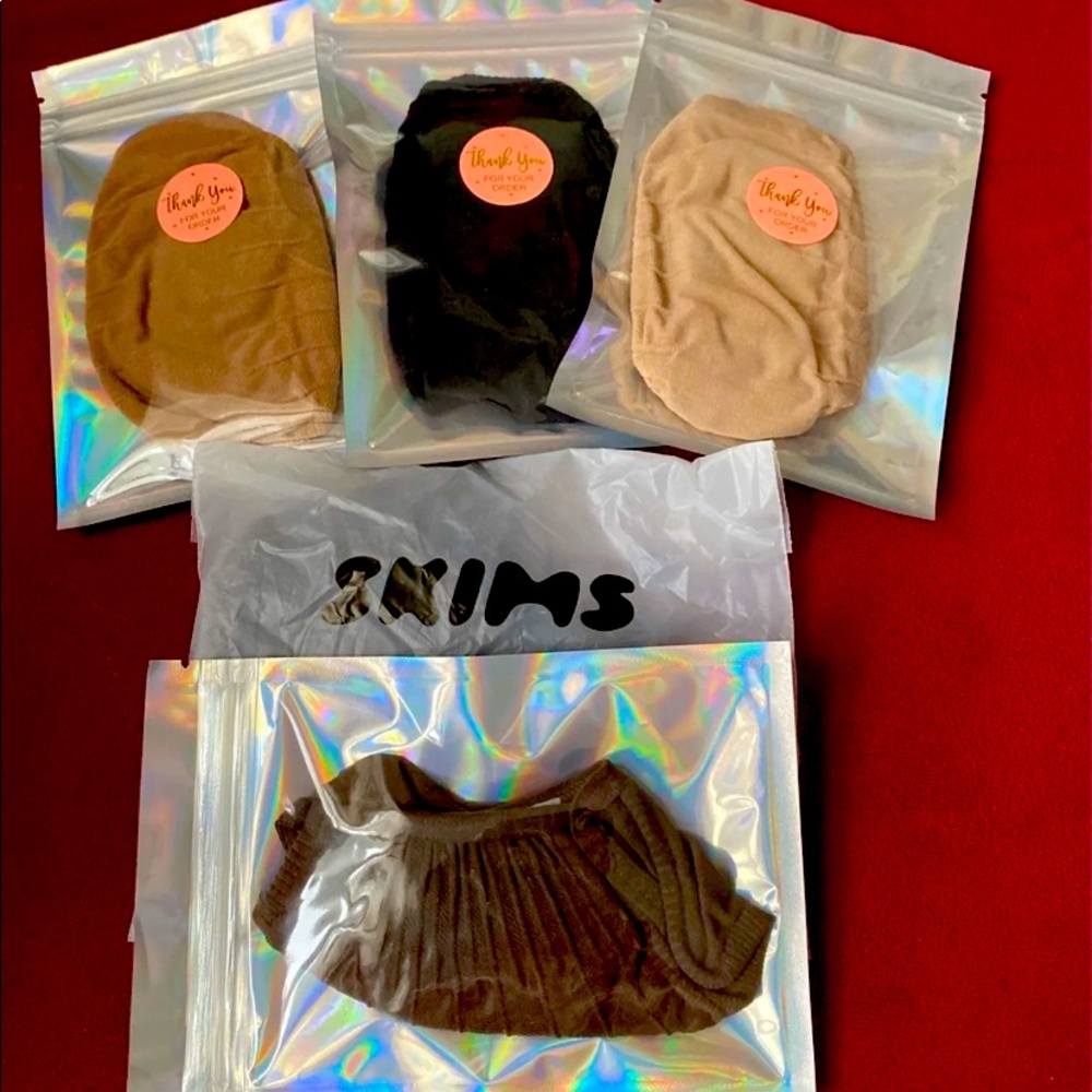 4 Skims Face Masks by Kim Kardashian